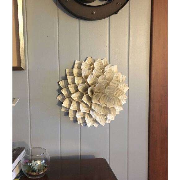 Book Paper Dahlia, 15" 3D Wall Hanging Decor - Paper Flower Gift for Book Lovers - Picture 1 of 8